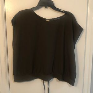 Super cute capped sleeve halter top